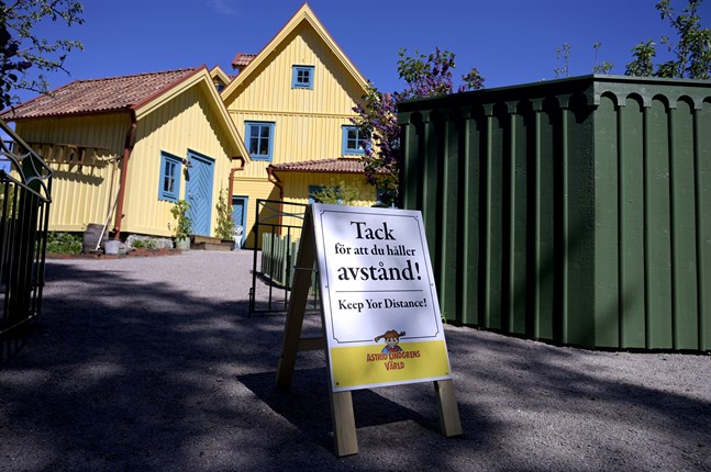 Astrid Lindgrens värld kan inte fortsätta att ha öppet utan får stänga för säsongen.