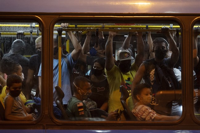 Pendlare i staden Rio de Janeiro i Brasilien. Arkivbild.