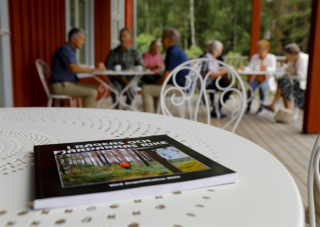 På årets upplaga av "I Rågens och Fjärdarnas Rike" fick en vandringsled pryda framsidan. Leden fick ett uppsving i och med coronaepidemin.