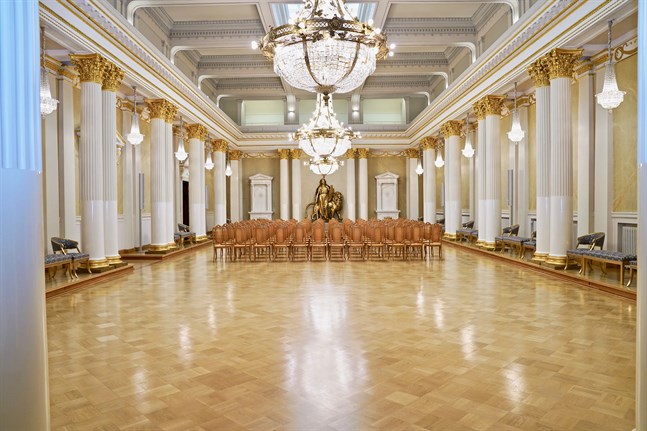 Presidentens slott var senast öppet för allmänheten i september 2019 då republiken Finlands regeringsform fyllde 100 år.