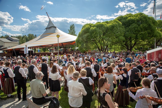 Så här kommer det inte att se ut under öppningen av årets virtuella Kaustbyfestival.