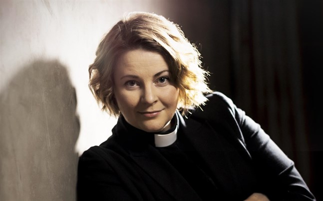 Mia Anderssén-Löf prästvigdes 2010 och är i dag kyrkoherde för Nykarleby församling. – Vi måste bryta status quo för att få en förändring, säger hon om kyrkans framtid som jämställd.