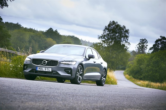 Volvo S60 är en av de bilmodeller som berörs. Arkivbild.