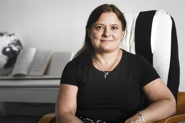Milla Kaitola, förmånschef vid FPA, säger att den sammanlagda kostnaden för förmånerna under epidemin troligen inte blir lika stor som man uppskattade i början av pandemin.