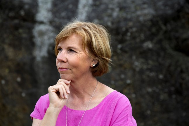 Svenska folkpartiets mål är att i vår ha kommunalvalskandidater i sammanlagt 60 kommuner i landet, säger ordförande Anna-Maja Henriksson.