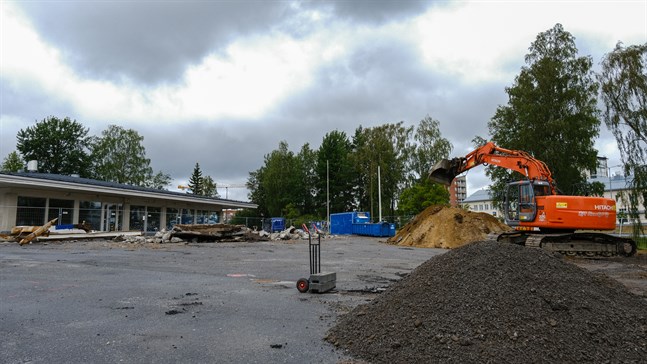 Rivningsarbetet började 1 juli.