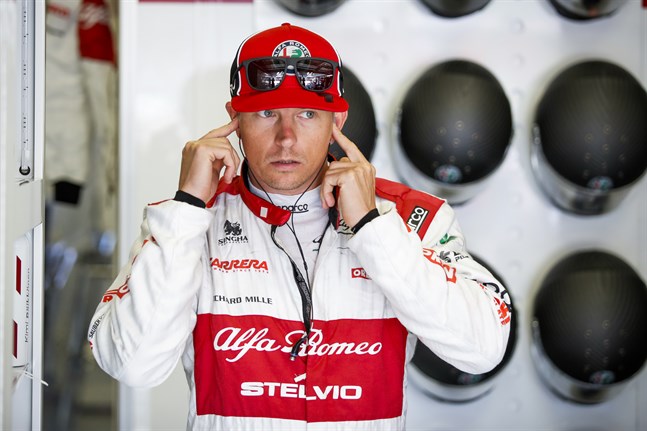 Kimi Räikkönen, som debuterade i VM-serien 2001, intygar att han lever i nuet vad gäller en eventuell fortsättning av hans formel 1-karriär.