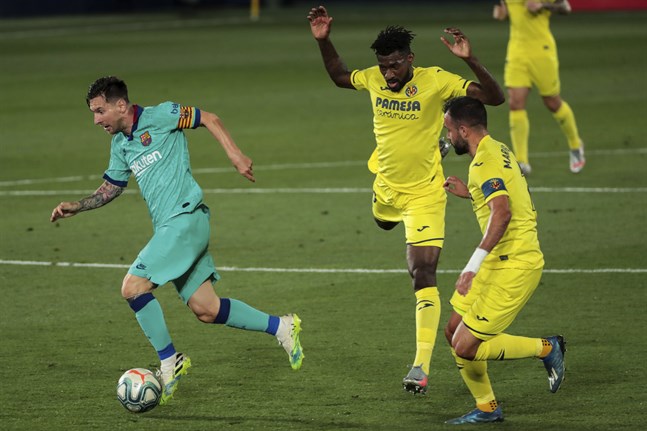 Lionel Messi har lekstuga mot Villarreal.