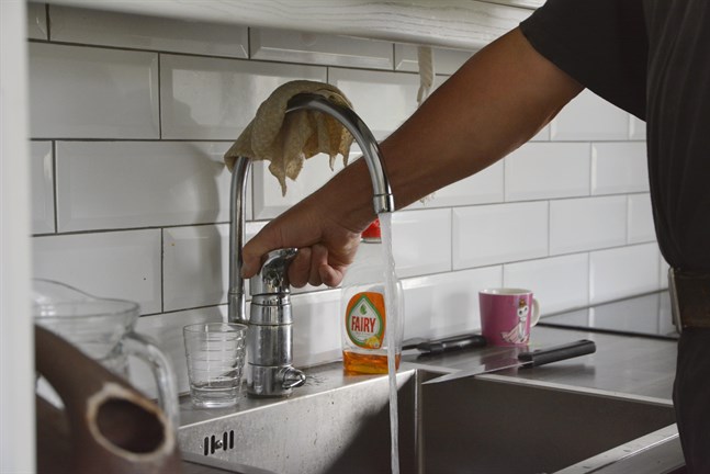 För att minska beroendet av rysk energi behövs två åtgärder samtidigt, att minska konsumtionen och öka produktionen. Att öka produktionen tar lång tid, en minskning av konsumtionen är betydligt snabbare, skriver Hans Lindén, som ger flera tips på hur man kan reducera energianvändningen.