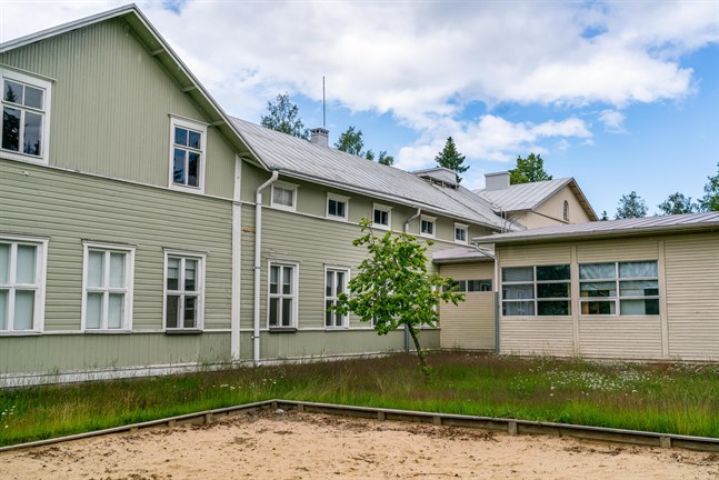 Vittsar skolas nya ägare vill göra om skolan till ett bostadshus.