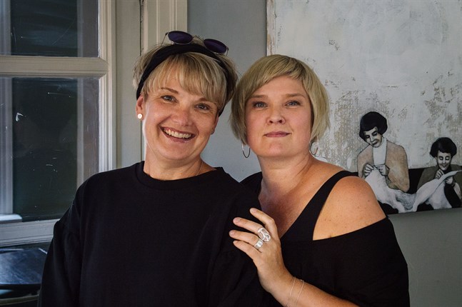 Systrarna Pernilla Vikström och Camilla Forsén-Ström är goda vänner.