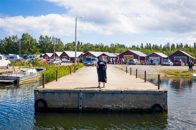 Svedjehamn i Björköby är en av två alternativ i visionen om en Kvarkenförbindelse som Antti Talvitie och Esa Eranti presenterat. – Världsarvet måste få större utrymme i kalkylen, säger världsarvskoordinatorn Malin Henriksson.