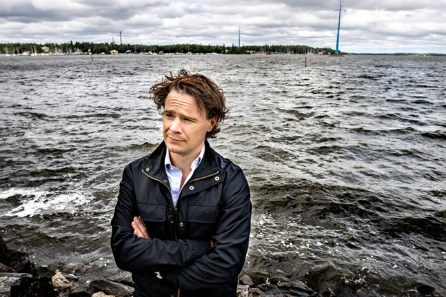 Thomas Karv ser ingen stor dramatik i valresultatet, men konstaterar att regeringsansvaret verkar ha straffat alla partier i den absoluta makten, utom då SFP.