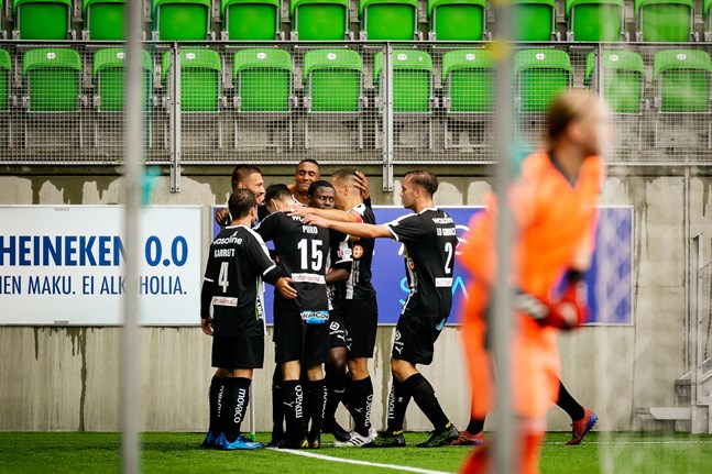 VPS firar Steven Morrisseys fullträff