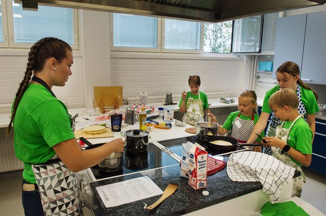 Matskolan ordnas senare än vanligt på grund av coronapandemin.