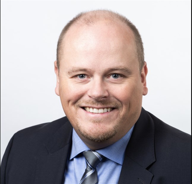 Stefan Råback, Vasek.
