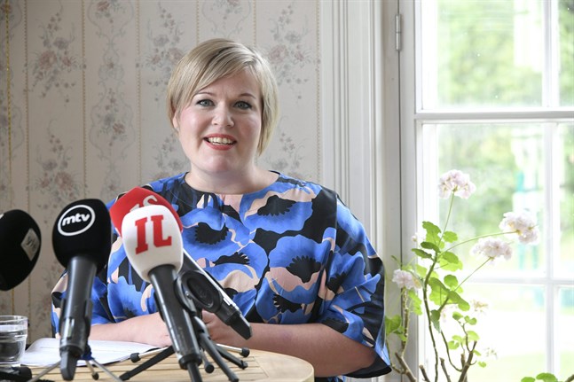 Annika Saarikko.