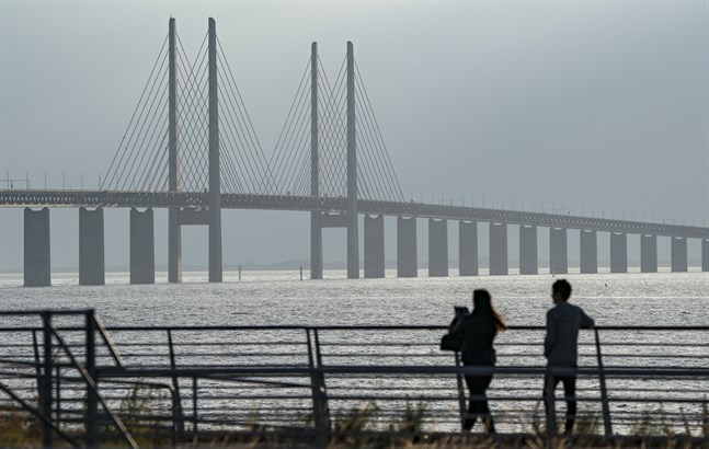 Alla svenskar tillåts nu att resa in i Danmark.