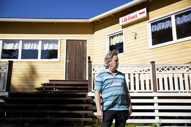 Sixten Dalvik är verksamhetsledare för Emet folkpark i Kronoby där dansverksamheten återupptas på lördag.