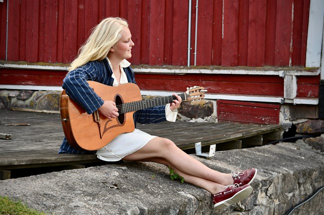 Var Tove Ljungqvist kommer att bo i framtiden är fortfarande oklart, men så länge hon har musiken vid sin sida så är hon nöjd.