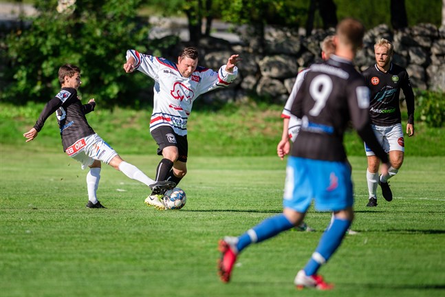 nr 16 Lars "labben" Östman