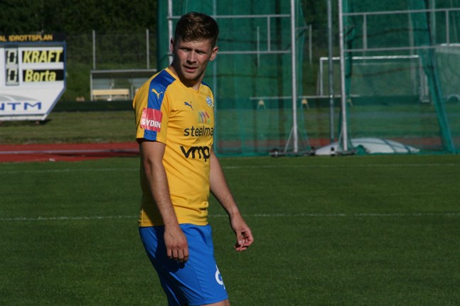 Semsudin Mujkic var pigg på topp mot VPV. Han fälldes i ett friläge och då kunde Kim Böling sätta 2–0 från straffpunkten.