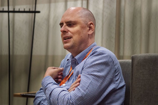 Utvecklingsdirektör Jonne Sandberg säger att man snabbt ska utreda hur livskraftsfrågorna effektivast kan skötas.