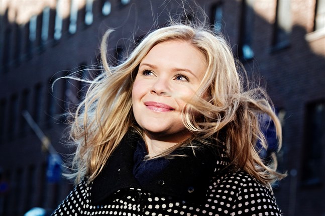 Hanna Lundström är modersmålslärare med stort intresse för barn- och ungdomslitteratur.