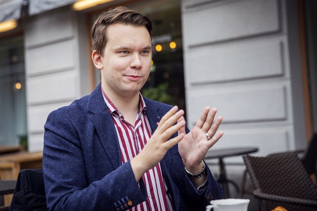 Jacob Storbjörk lämnar Jakobstad och kommunalpolitiken.