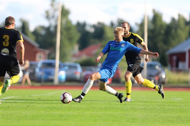 Paulus Mehtonen stod för två fullträffar mot NIK.