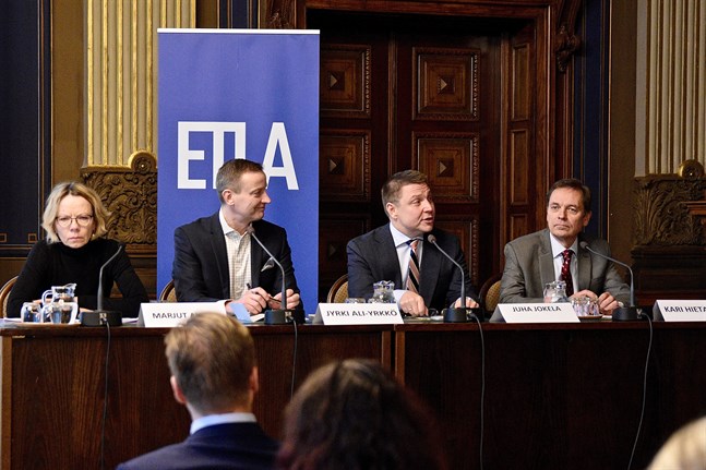 Etlas forskare och specialister inleder ett tätare samarbete med World Economic Forum.