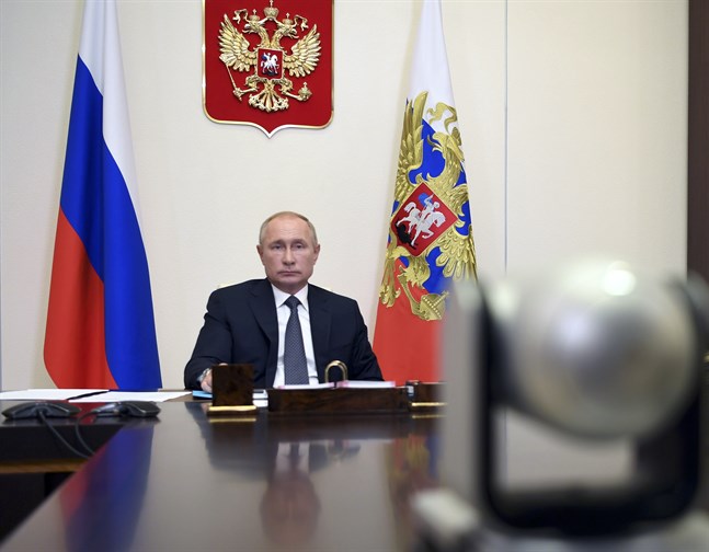 Rysslands president Vladimir Putin säger att landet nu har ett godkänt vaccin mot coronaviruset.