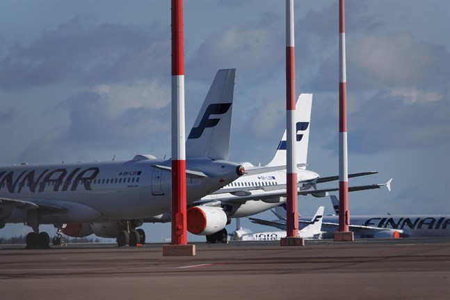 Både på Helsingfors-Vanda flygplats och Åbo flygplats har man redan coronatestat hundratals passagerare som anlänt från länder med stor smittspridning.