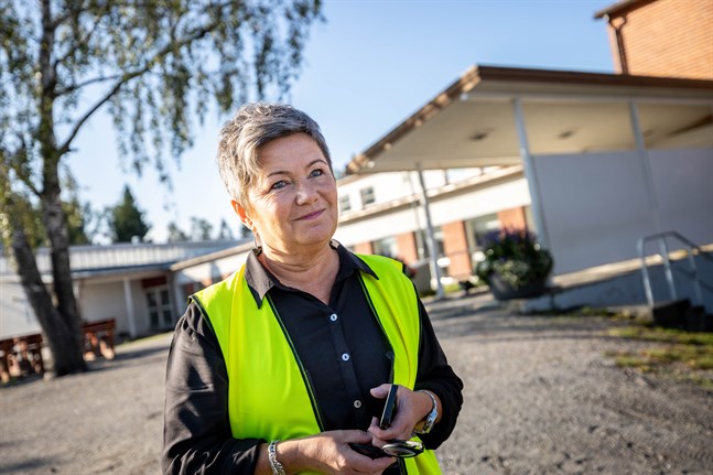 Lena Sjöholm-Fahllund säger att det är praktiskt att inleda terminen med närundervisning.