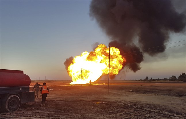 En gasledning exploderade under måndagen nordöst om Syriens huvudstad Damaskus. USA pekar ut IS som ansvariga för attacken.