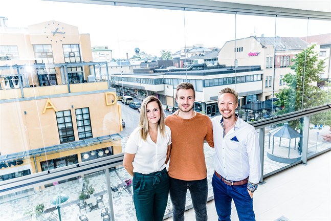 Gambit öppnar kontor i Jakobstad. Hanna Salo, Jeremias Snellman och Tim Wallin.