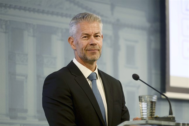 Taneli Puumalainen är överläkare på Institutet för hälsa och välfärd.