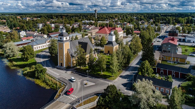 Nykarlebyborna svarar på vad de hoppas att småstadens nästa stadsdirektör ska ha för egenskaper.