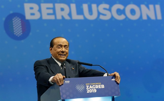Italiens före detta premiärminister Silvio Berlusconi har testats positivt för covid-19. Arkivbild.