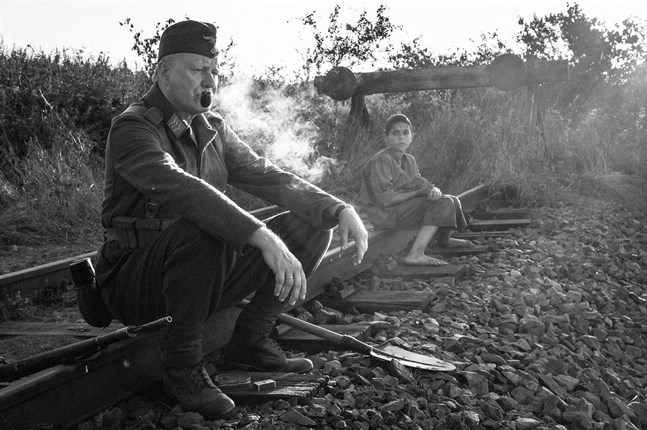 Stellan Skarsgård i "The painted bird". Pressbild.