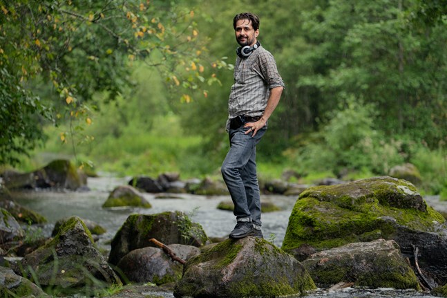 Regissören och manusförfattaren Hamy Ramezan besöker Karleby filmfest i helgen där hans nya film "Den första snön" visas.