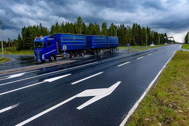 Korsningen i Ytterjeppo bör bli planskild, anser Österbottens handelskammare.
