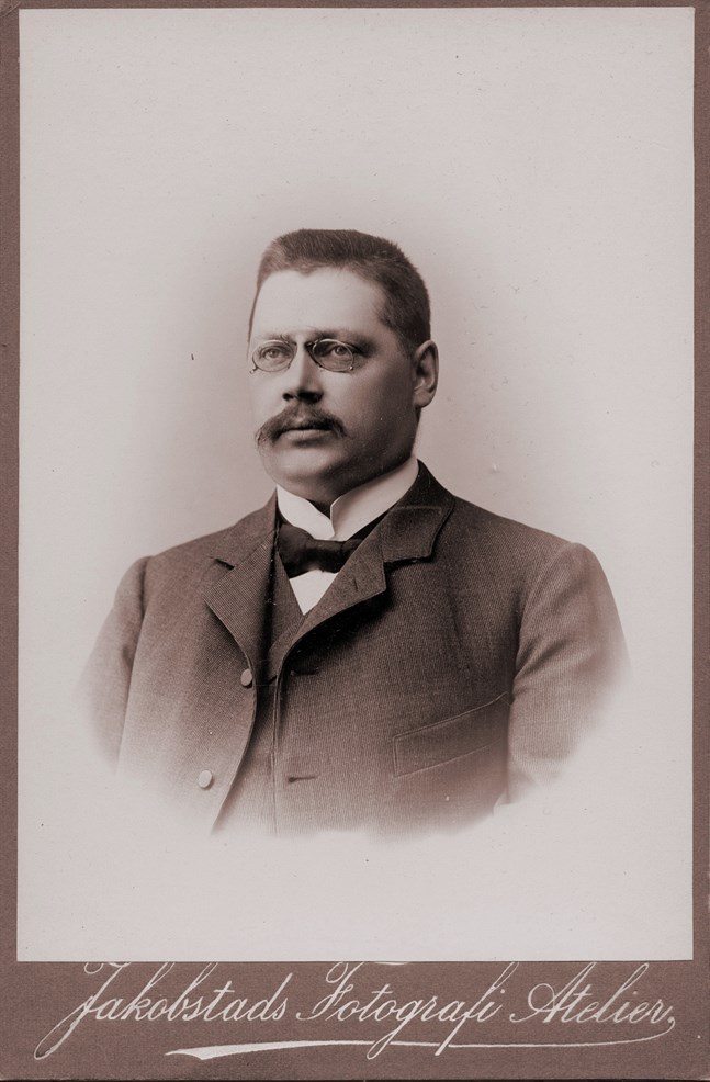 Woldemar Backman.