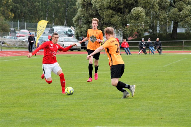 Sportings Nedim Ibric gjorde ett och spelade fram till två mål då Sporting tog säsongens första seger.