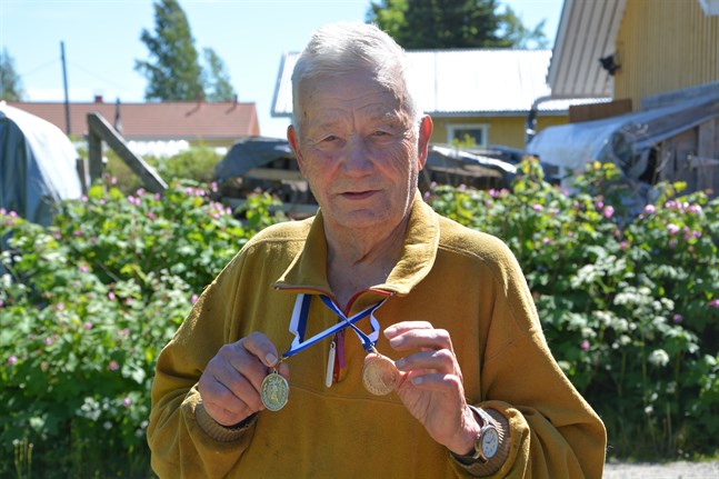 Leo Mård brukar skörda framgång i FM-tävlingar i orientering. På söndagen tog han ett silver i långa FM i Kankaanpää.