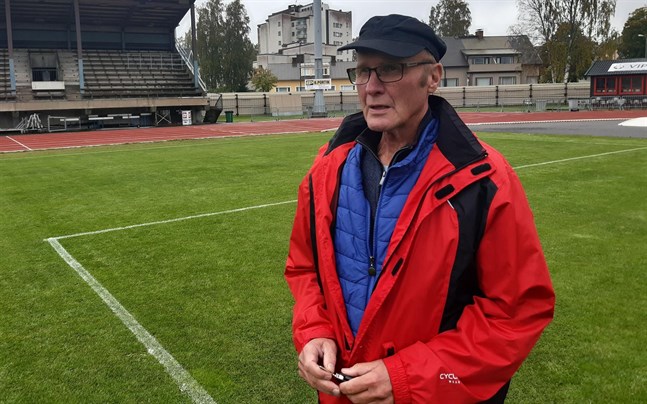 När matchdelegaten Kari Koskela inspekterade Centralplan strax efter klockan 12 sade han utan tvekan att planen var spelbar