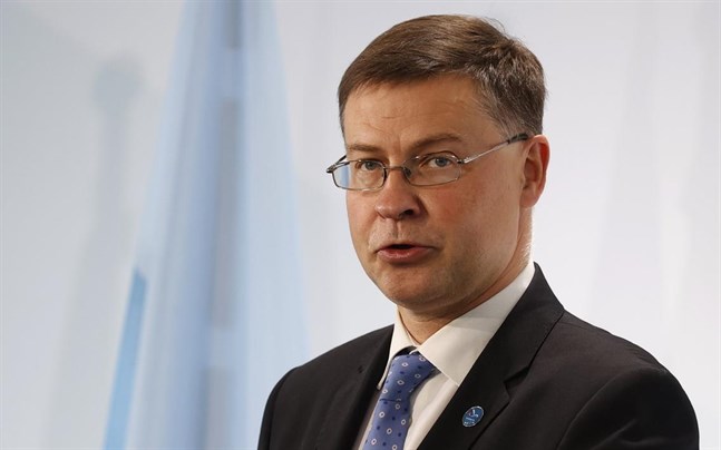 Valdis Dombrovskis är en av EU-kommissionens tre överordnade viceordföranden.