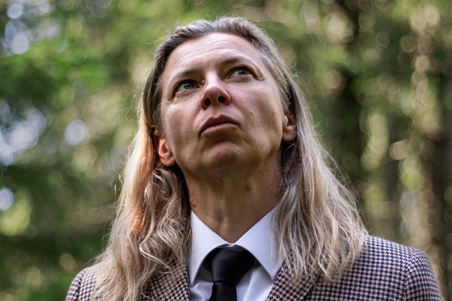 Eva-Stina Byggmästars nya diktsamling "Vox amoris" är ett kärleksepos som lyfter frågor om vem som har rätt att känna sig hemma.