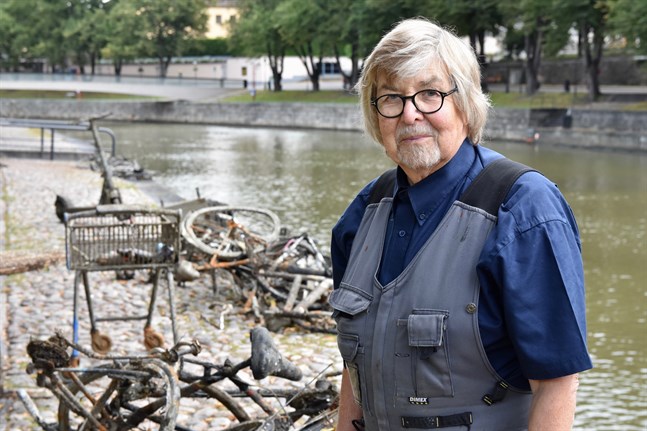 Resobon Jouko Moisala har deltagit i dykarjippot i Aura å sedan 1995. – Som belöning får vi ett gott humör, och dessutom bjuder Auraåstiftelsen på kaffe och bulle.
