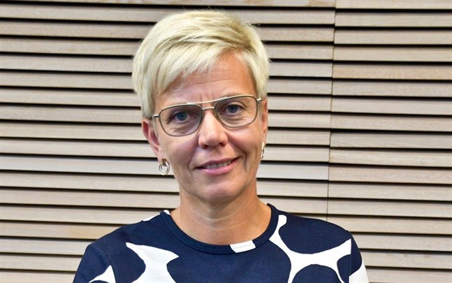 Inger Damlin, ordförande för Finlands Svenska Lärarförbund, säger att studiehandledarna är i en nyckelposition i läropliktsreformen.